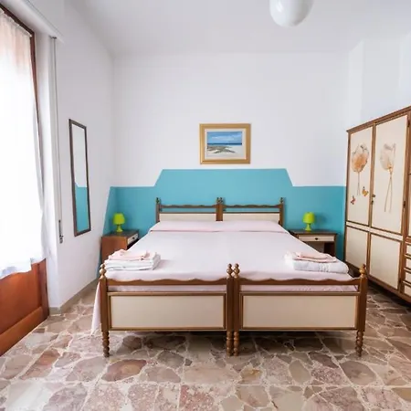 Luci Del Golfo 阿尔盖罗